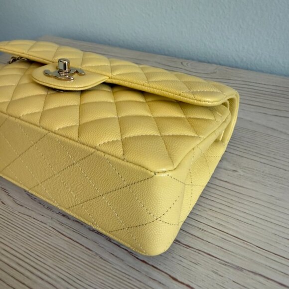 Chanel Classic Flap Small Caviar small Yellow - Picture 10 of 13
